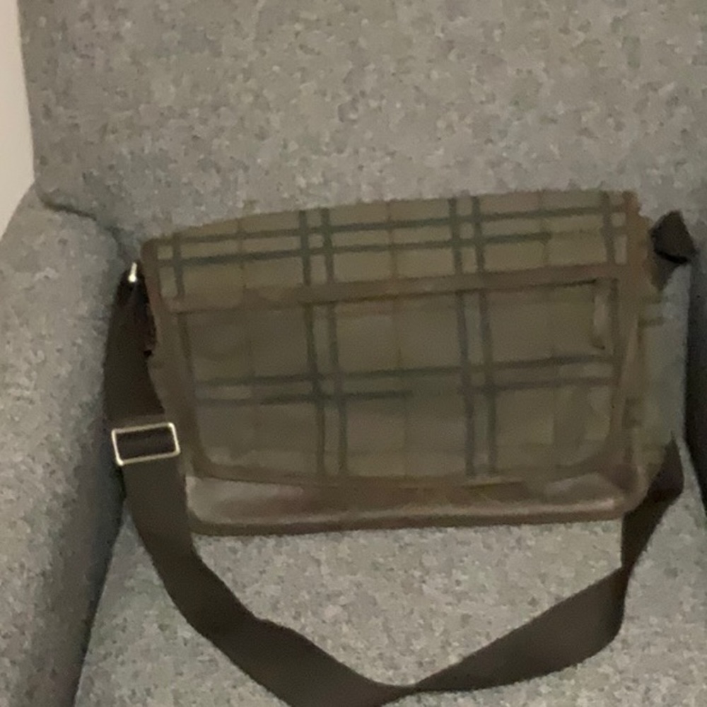 Coach brand, new canvas and leather bag, messenger style